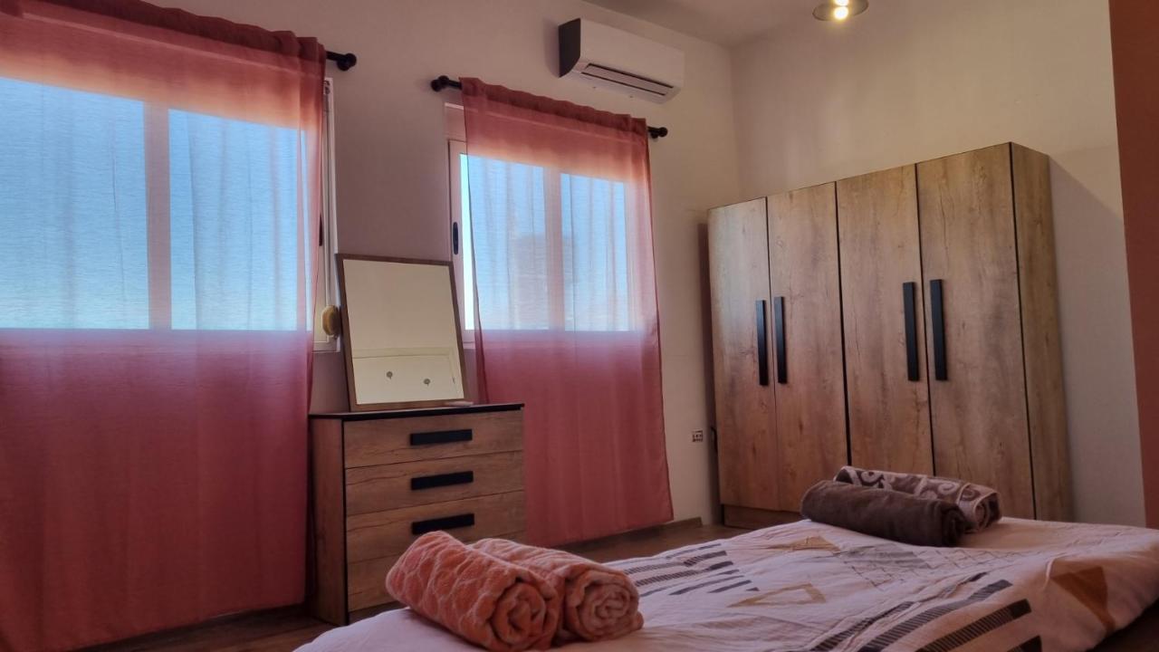 Sky Apartament. Bllok District Tirana Extérieur photo