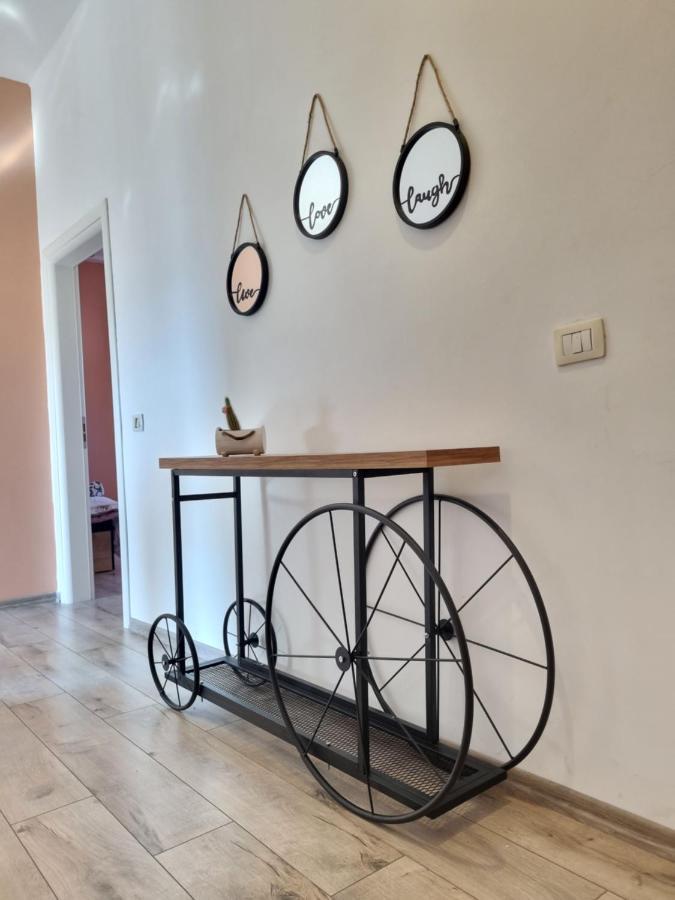Sky Apartament. Bllok District Tirana Extérieur photo